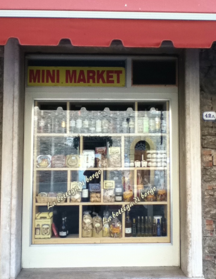 Italy - Colle di Val dElsa - Mini Mart - 1