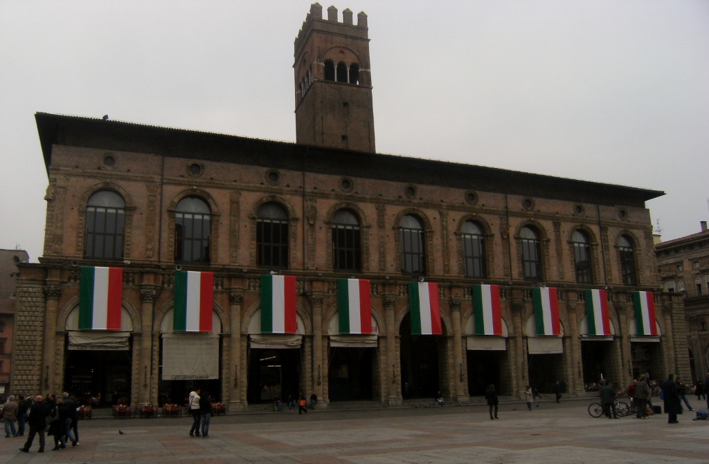 Italy - Bologna - Piazza Maggiore - 2 (1024x671)