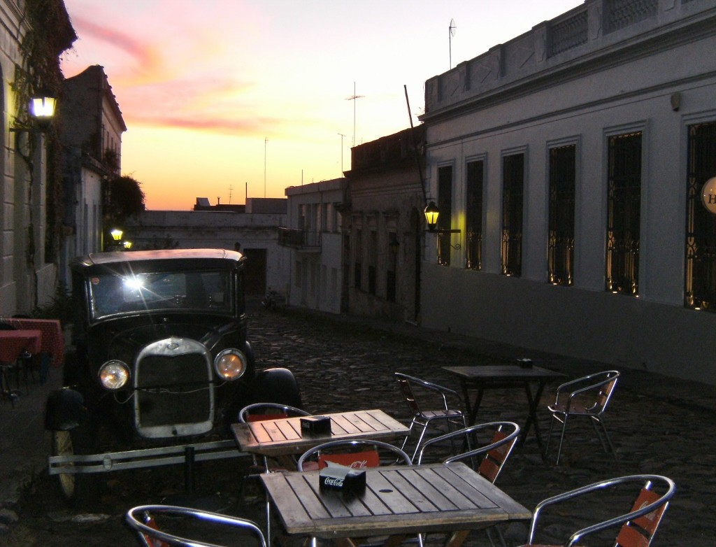 Uruguay - Colonia - el Drugstore - 2 (1024x782)